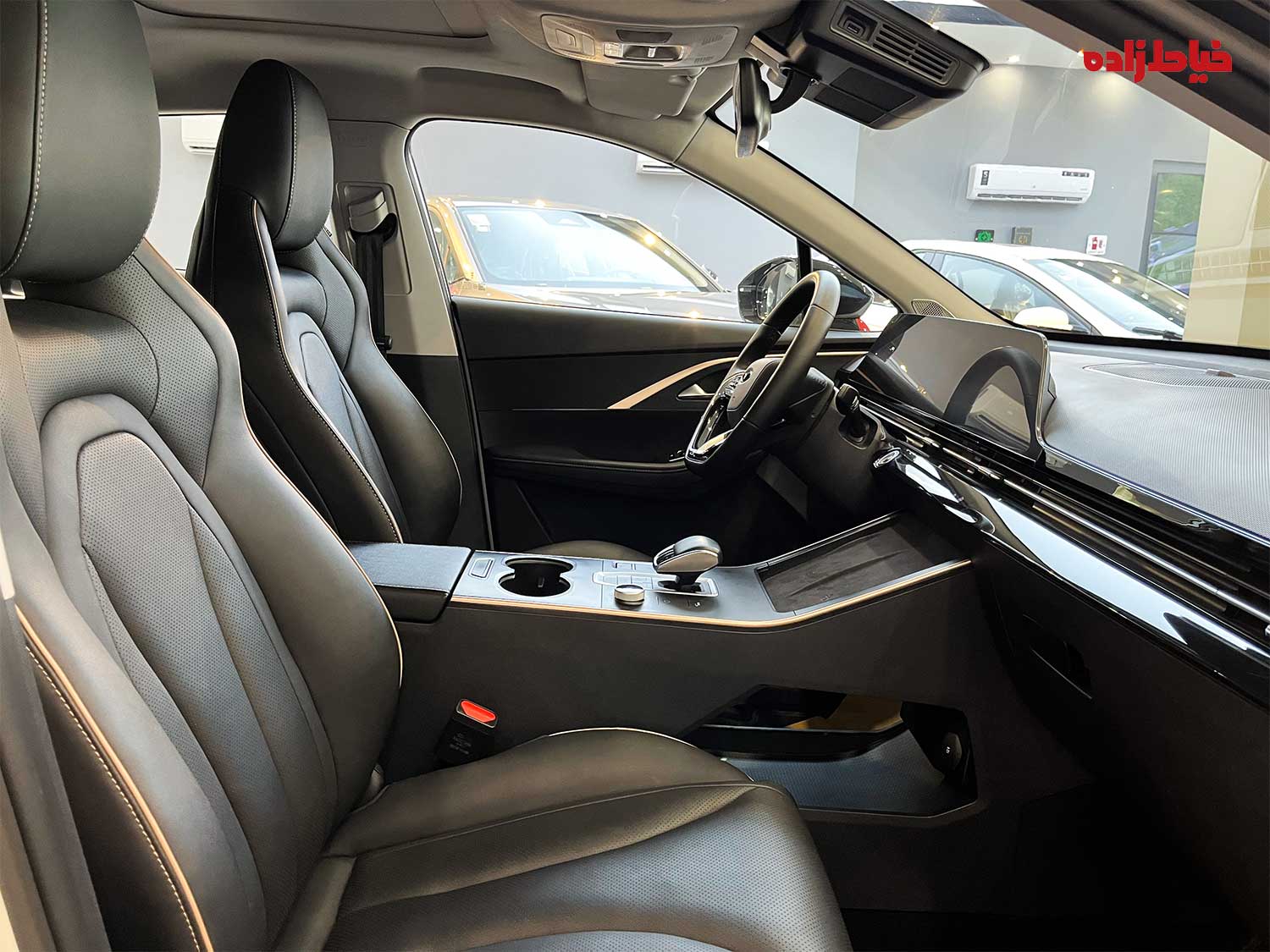 نمای داخلی فونیکس اف ایکس 3