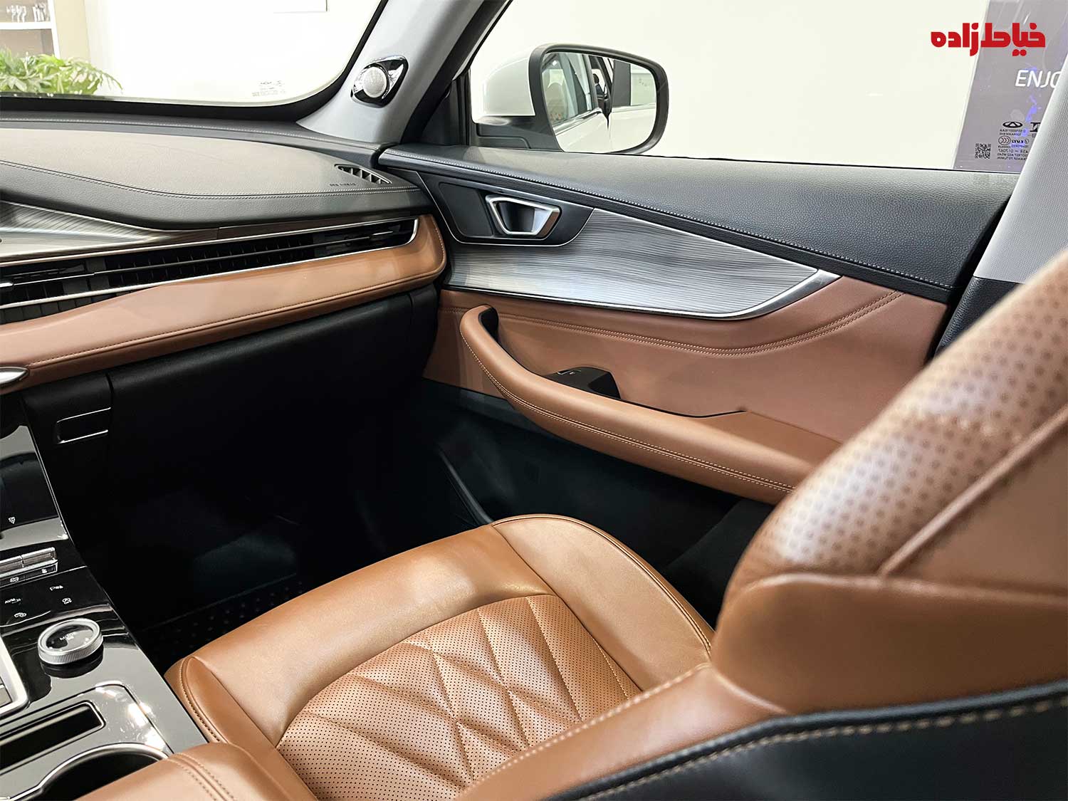 اف ایت F8 پرومکس صندلی سمت شاگرد