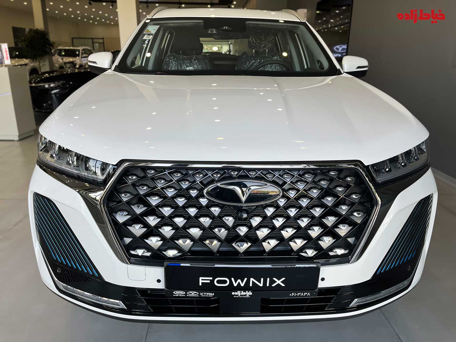 مشخصات ظاهری و بیرونی فونیکس تیگو 7 پرو