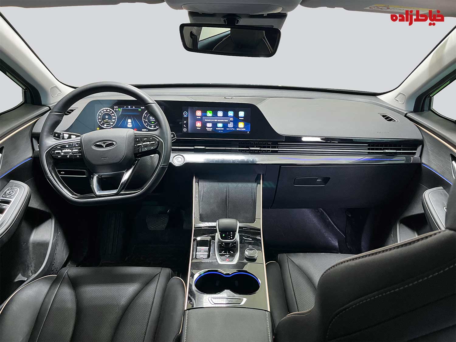 نمای داخلی کامل فونیکس اف ایکس