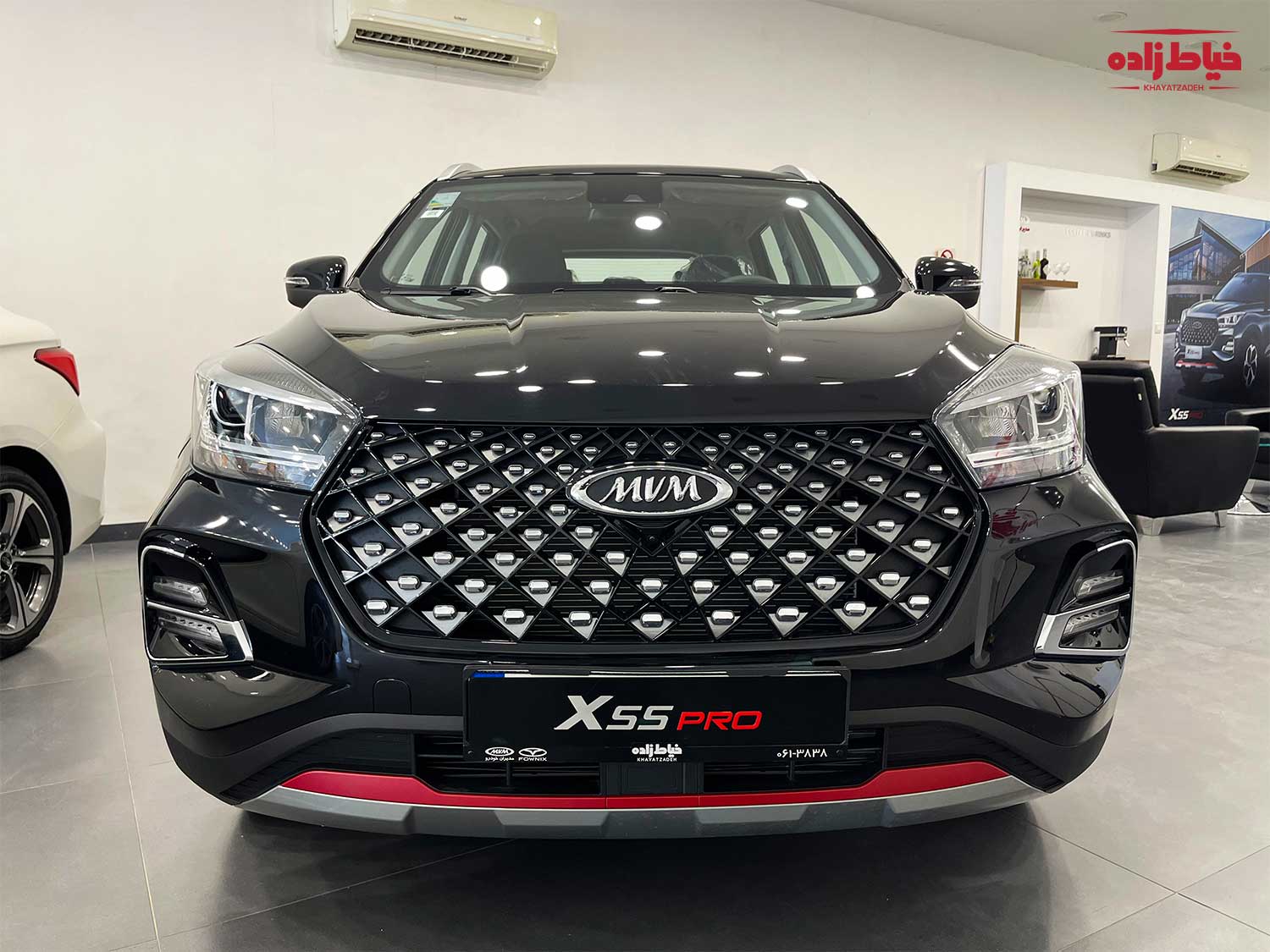 ایکس 55 پرو IE از نمای پایین روبرو