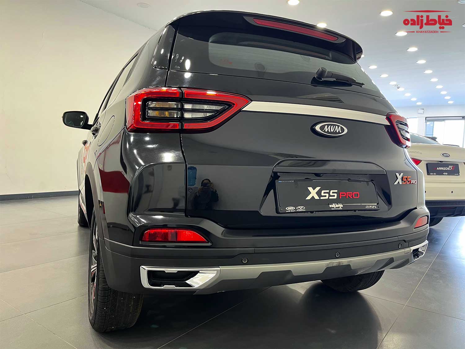 ایکس 55 پرو از نمای عقب